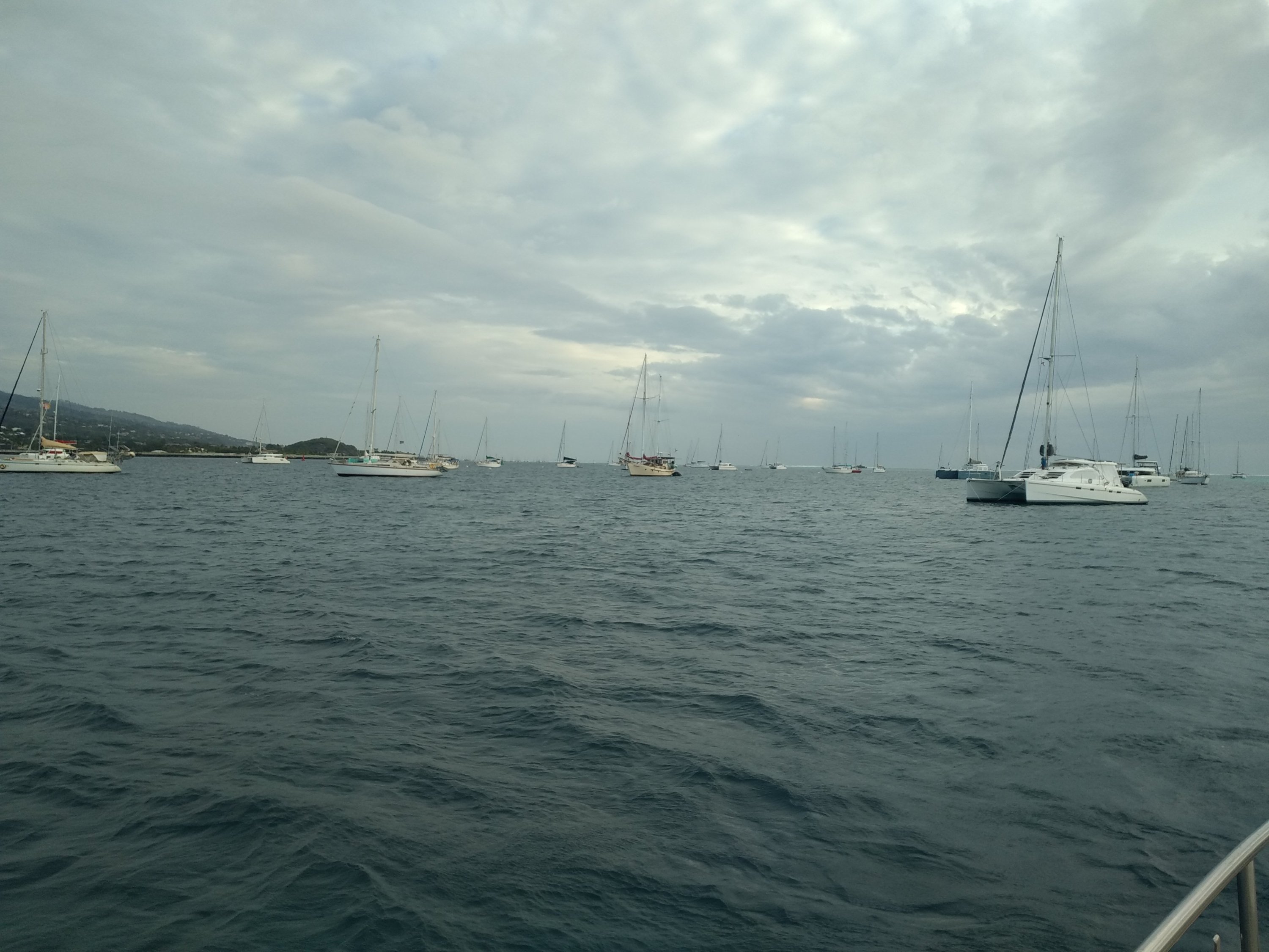  🇵🇫️ Tahiti says no to cruisers images/2023/ta/boatsoup.jpg