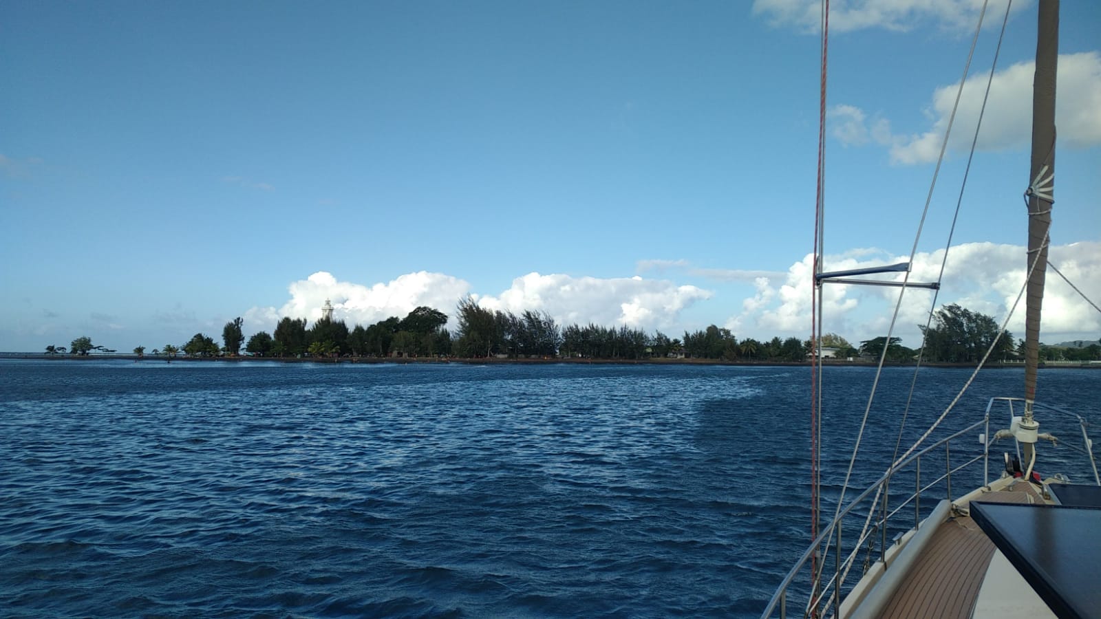 Sailing against the tradewinds images/2023/tm/pv.jpg