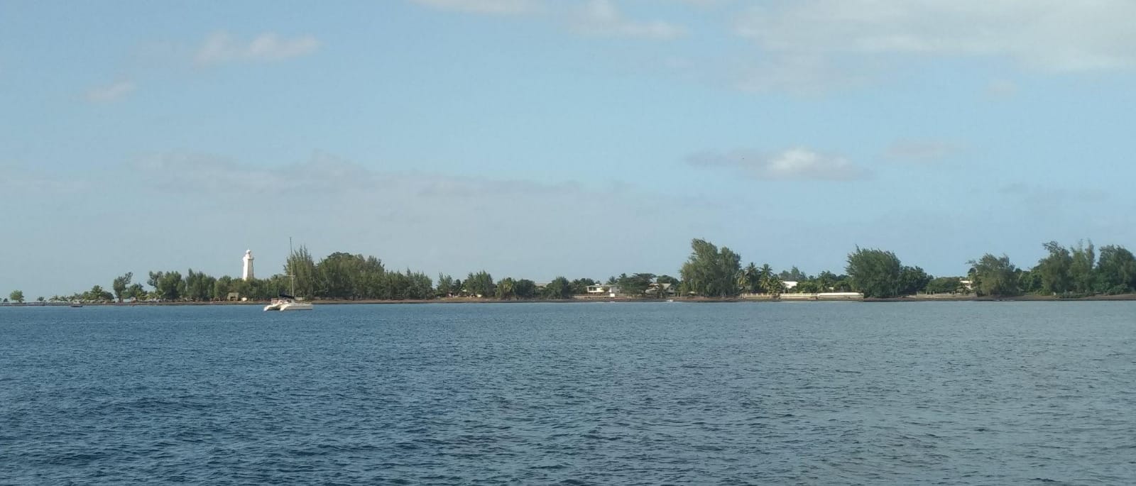 Sailing under bare poles images/2023/ut/tah.jpg