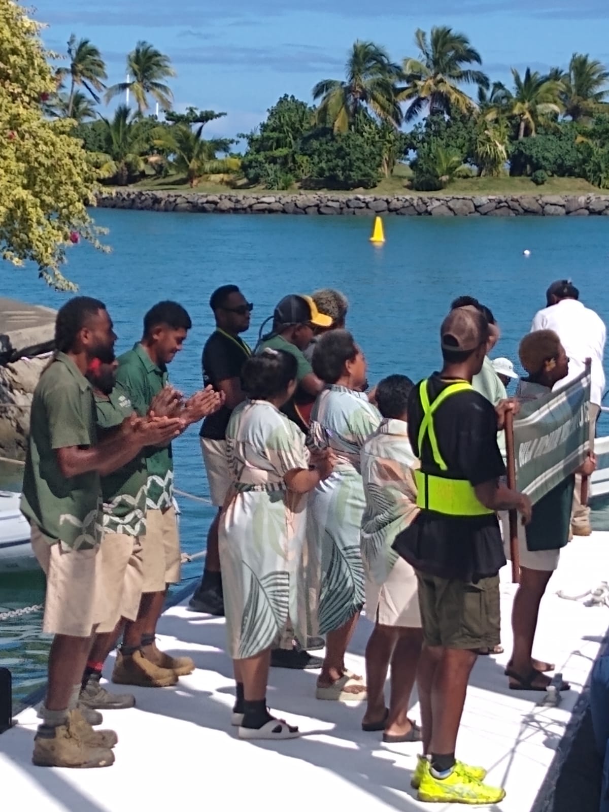  🇫🇯️ And back to Fiji, again! images/2026/tofiji/sing.jpg